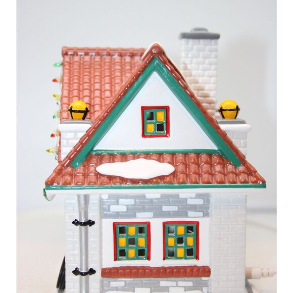 Dept 56 Snow Village - Rocky's 56 Filling Station - Picture 4 of 9